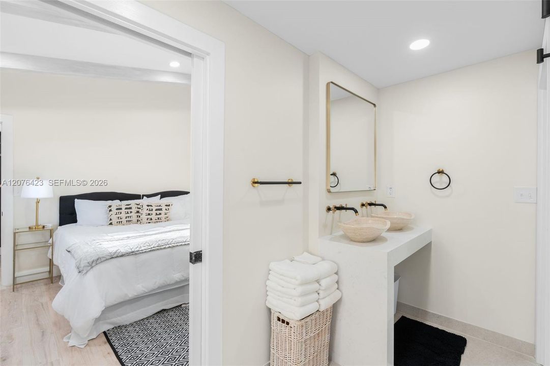 For Sale: $1,850,000 (5 beds, 4 baths, 2836 Square Feet)