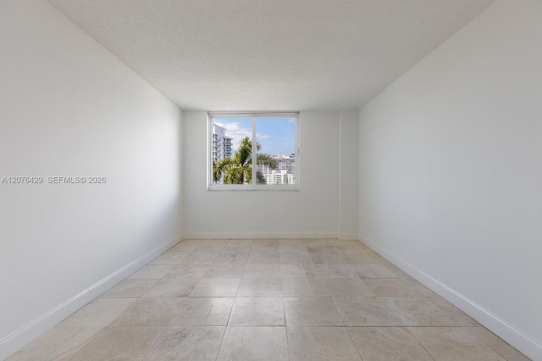 En Venta: $530,000 (2 camas, 2 baños, 880 Pies cuadrados)