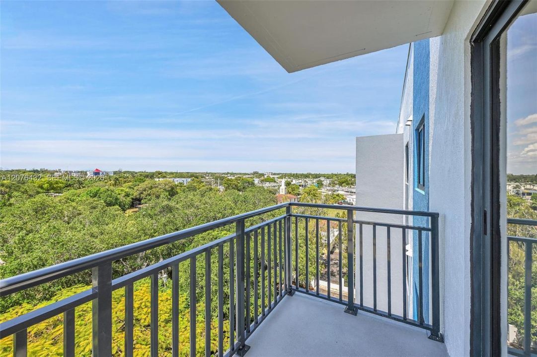 В аренду: $2,800 (2 спален, 2 ванн, 901 Квадратных фут)