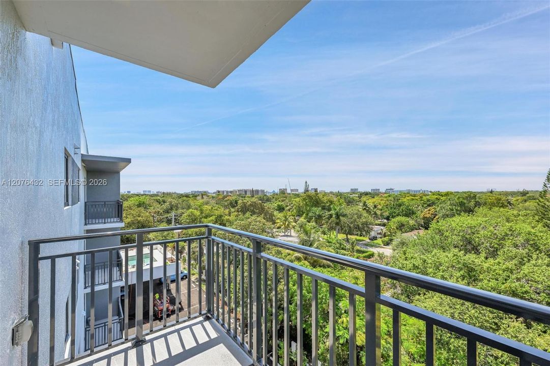 В аренду: $2,800 (2 спален, 2 ванн, 901 Квадратных фут)