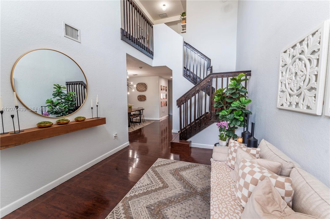 For Sale: $534,000 (3 beds, 3 baths, 1775 Square Feet)
