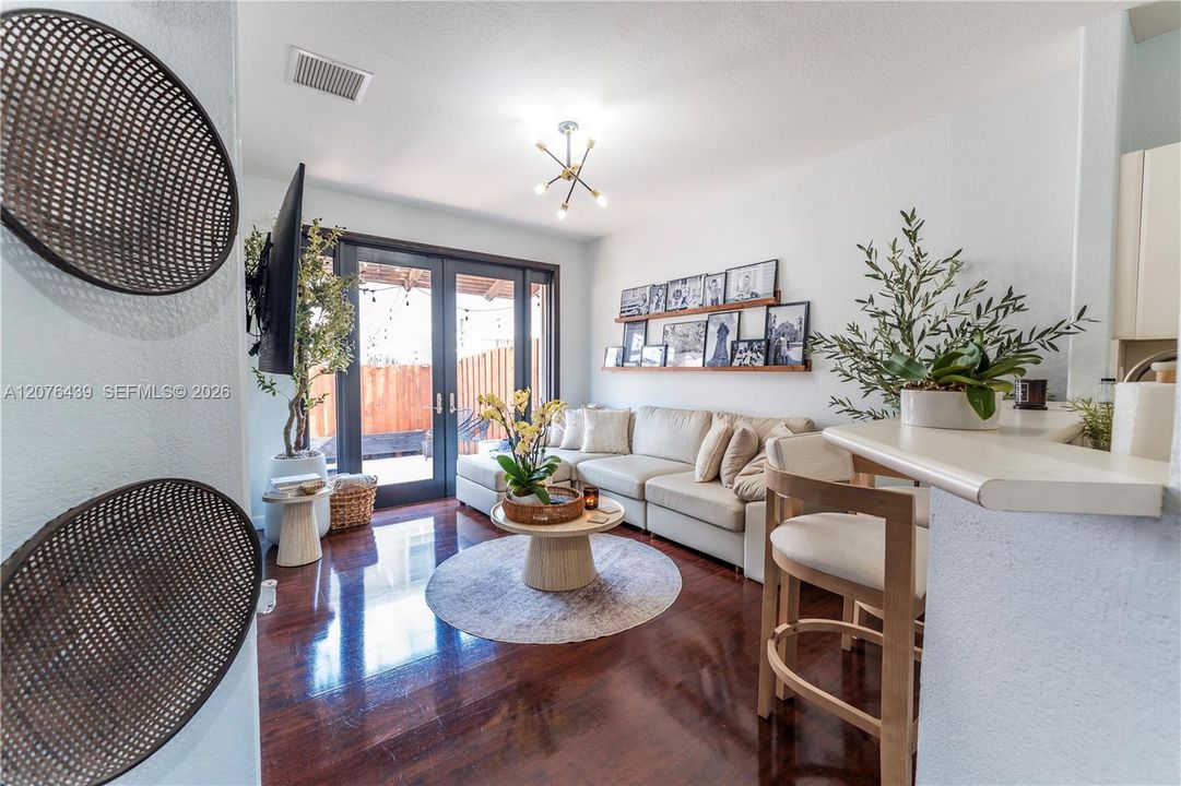 For Sale: $534,000 (3 beds, 3 baths, 1775 Square Feet)