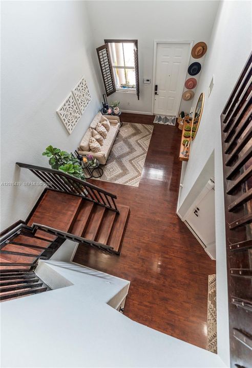 For Sale: $534,000 (3 beds, 3 baths, 1775 Square Feet)