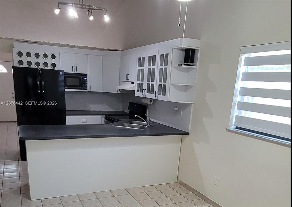 En Venta: $504,900 (2 camas, 2 baños, 1174 Pies cuadrados)
