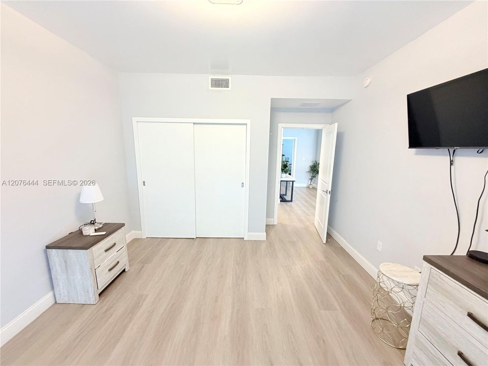 En Venta: $630,000 (2 camas, 2 baños, 1170 Pies cuadrados)