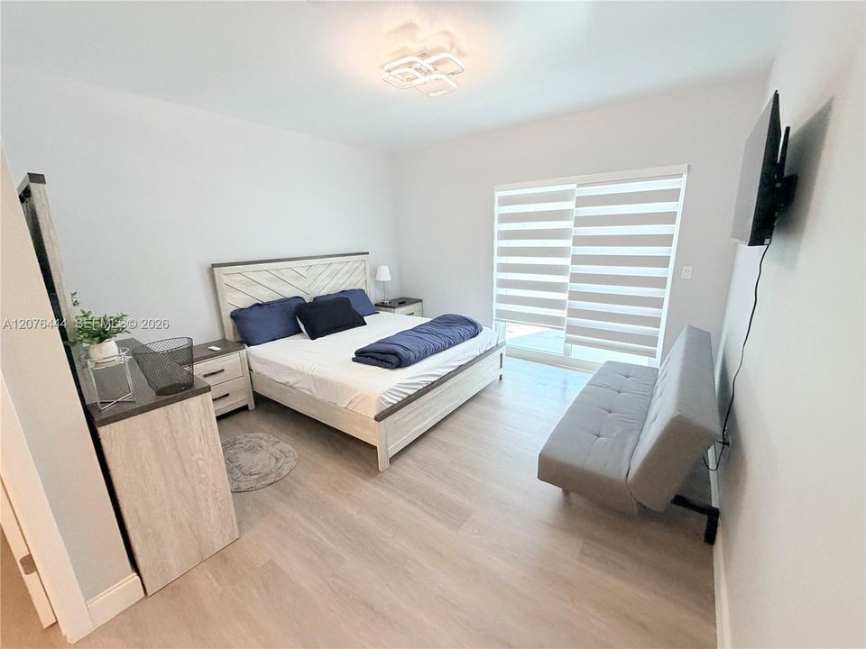 En Venta: $630,000 (2 camas, 2 baños, 1170 Pies cuadrados)