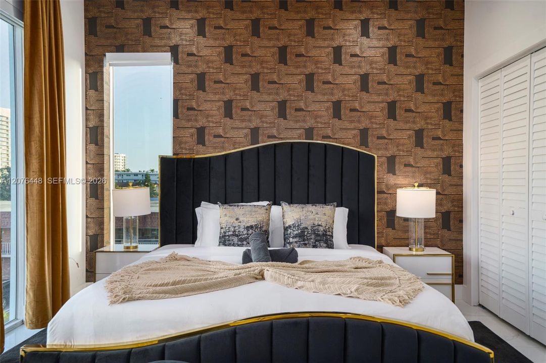В аренду: $9,995 (5 спален, 4 ванн, 2532 Квадратных фут)