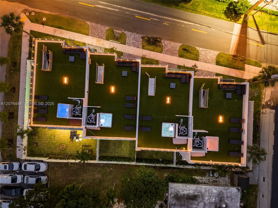 В аренду: $9,995 (5 спален, 4 ванн, 2532 Квадратных фут)