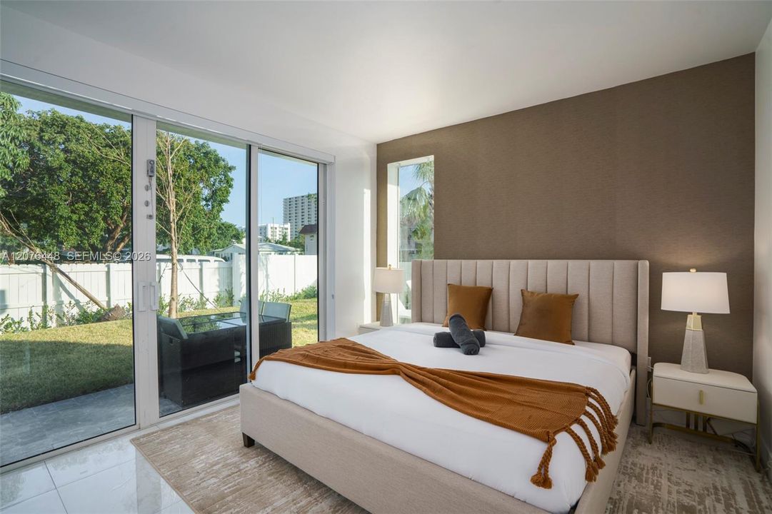 В аренду: $9,995 (5 спален, 4 ванн, 2532 Квадратных фут)