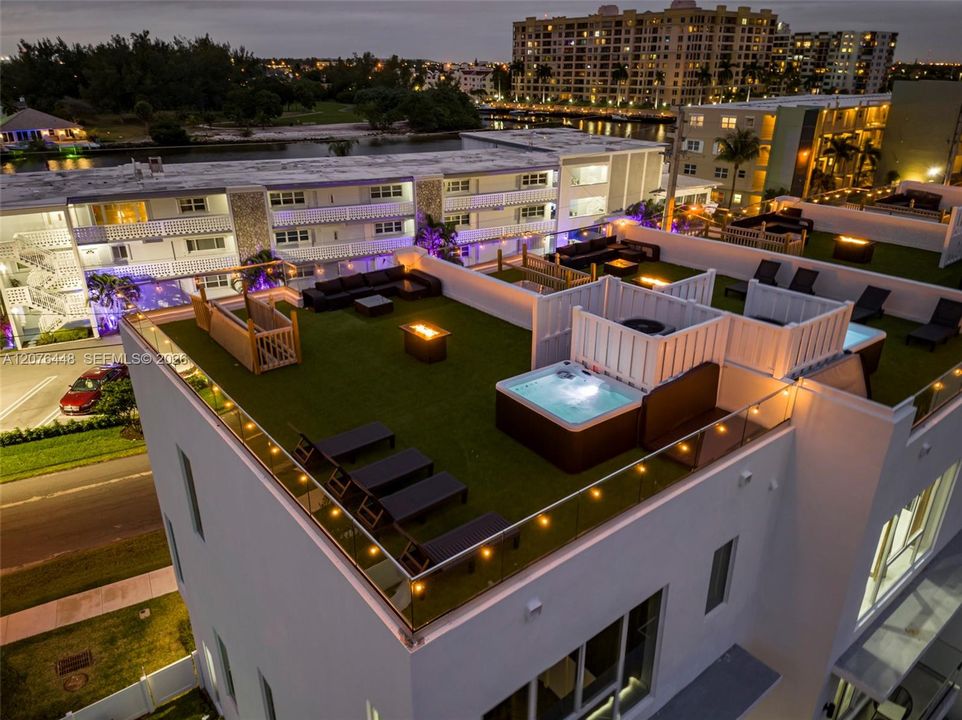 В аренду: $9,995 (5 спален, 4 ванн, 2532 Квадратных фут)