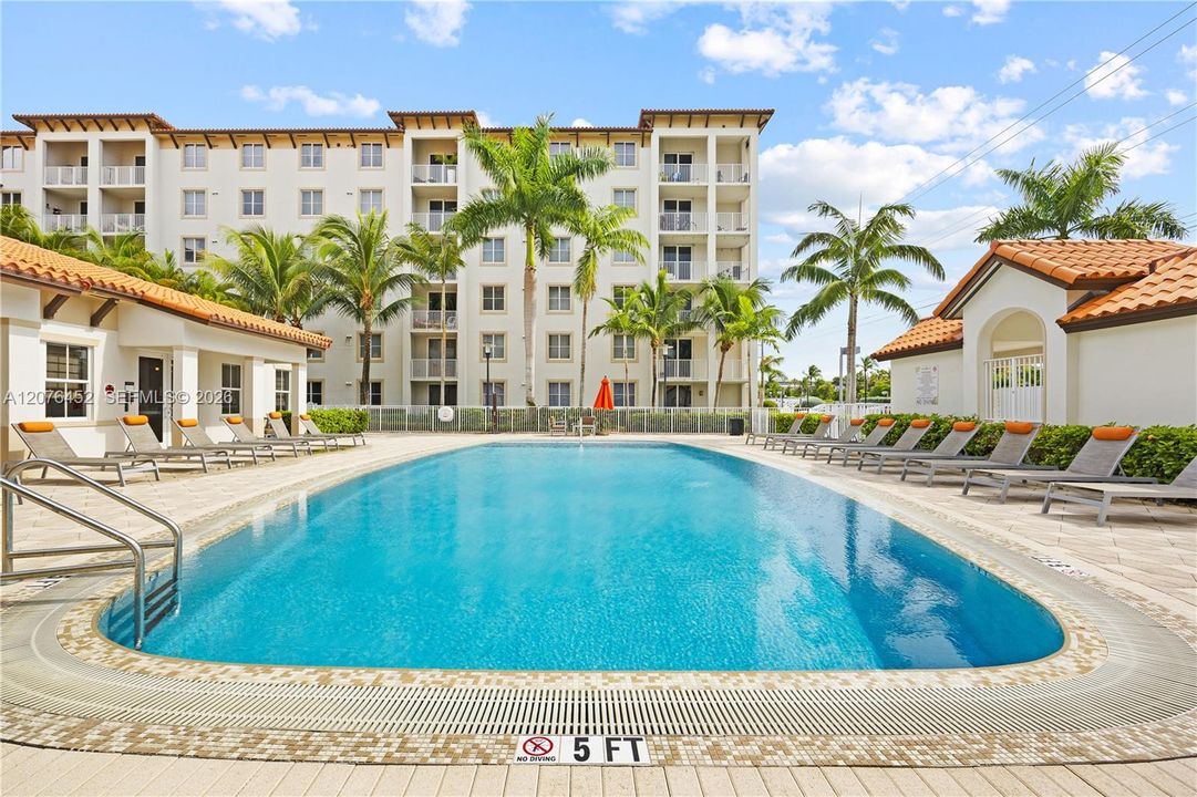 En Venta: $310,000 (2 camas, 2 baños, 1060 Pies cuadrados)