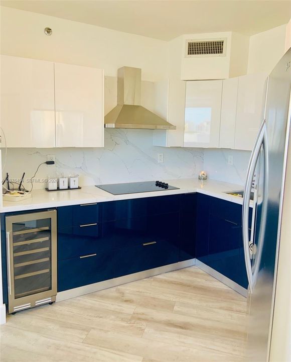 В аренду: $4,300 (2 спален, 2 ванн, 1330 Квадратных фут)