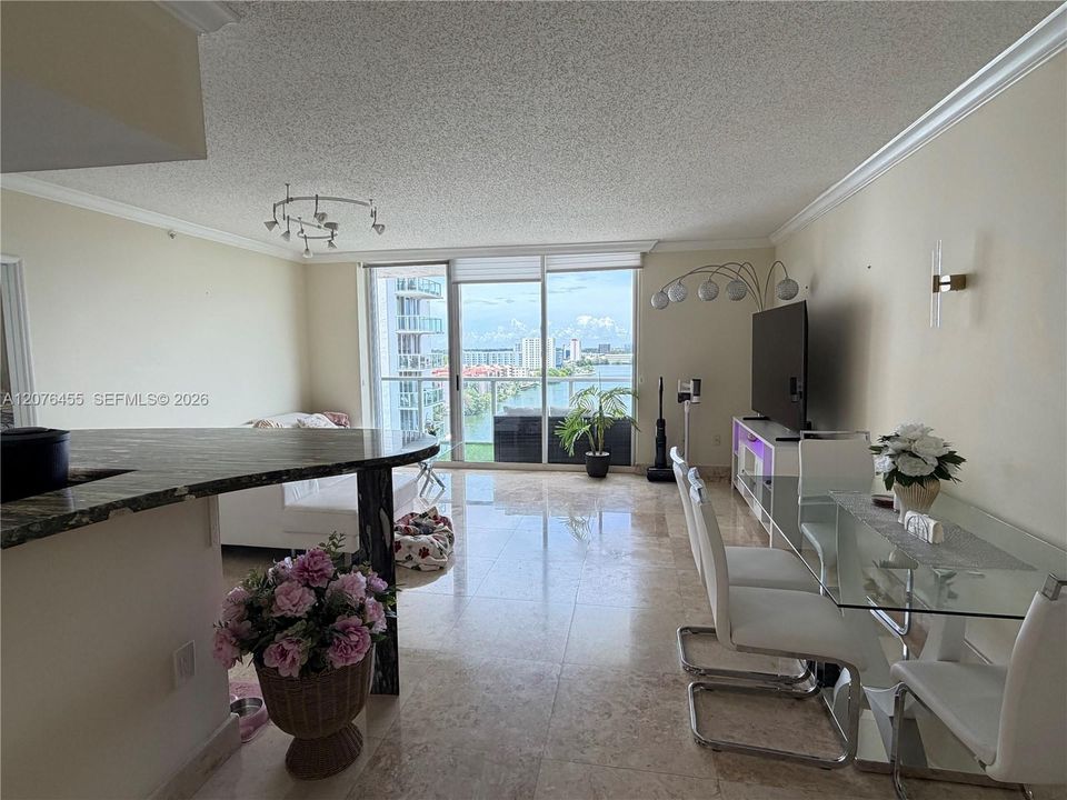 For Sale: $510,000 (3 beds, 2 baths, 1308 Square Feet)