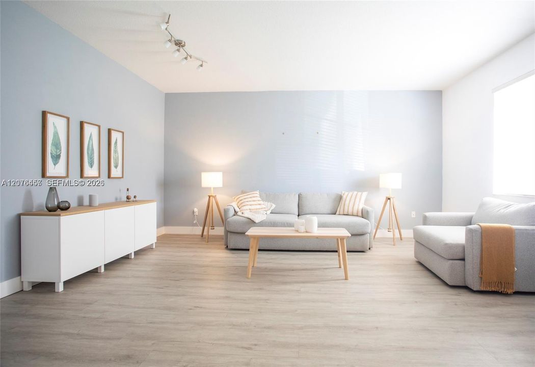 На продажу: $435,000 (3 спален, 2 ванн, 1503 Квадратных фут)
