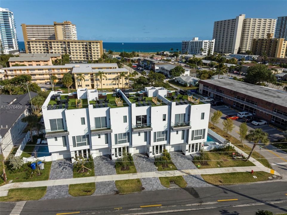 В аренду: $8,995 (5 спален, 4 ванн, 3050 Квадратных фут)