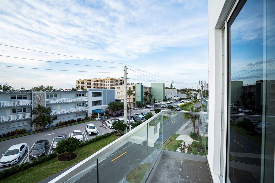 В аренду: $8,995 (5 спален, 4 ванн, 3050 Квадратных фут)