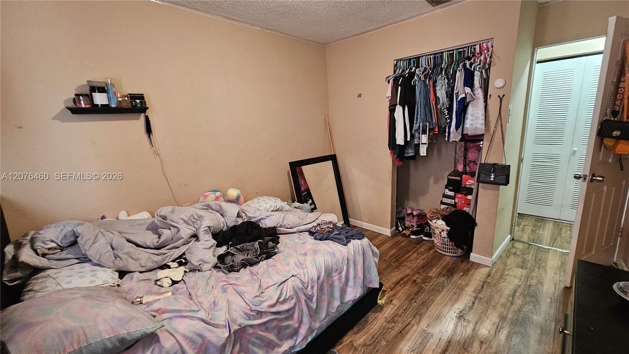 En Venta: $200,000 (3 camas, 2 baños, 1080 Pies cuadrados)