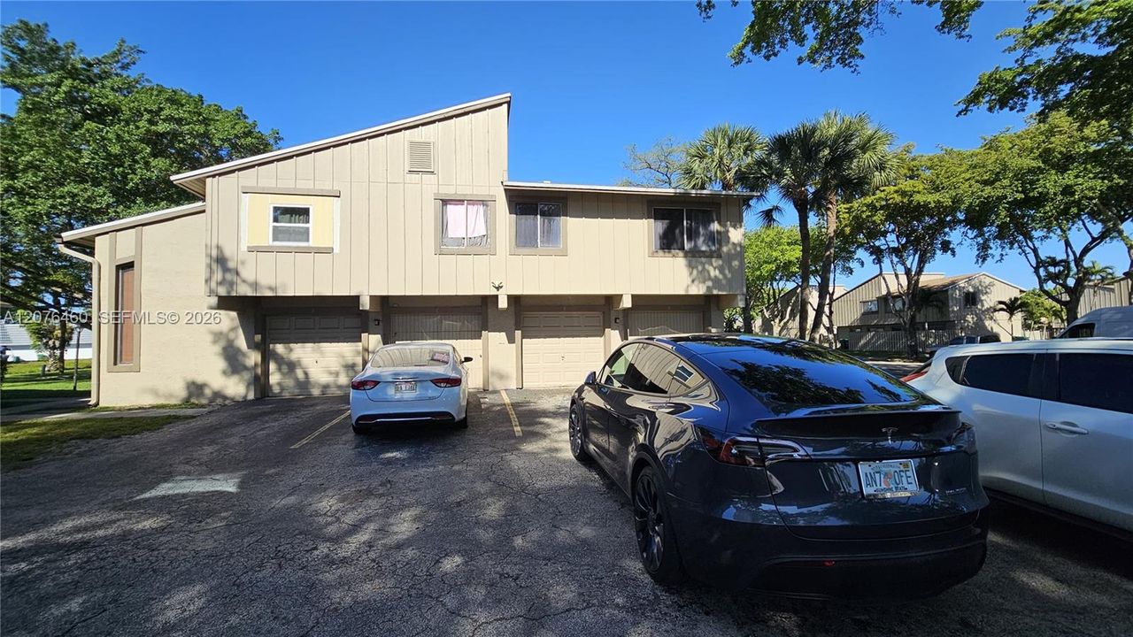 En Venta: $200,000 (3 camas, 2 baños, 1080 Pies cuadrados)
