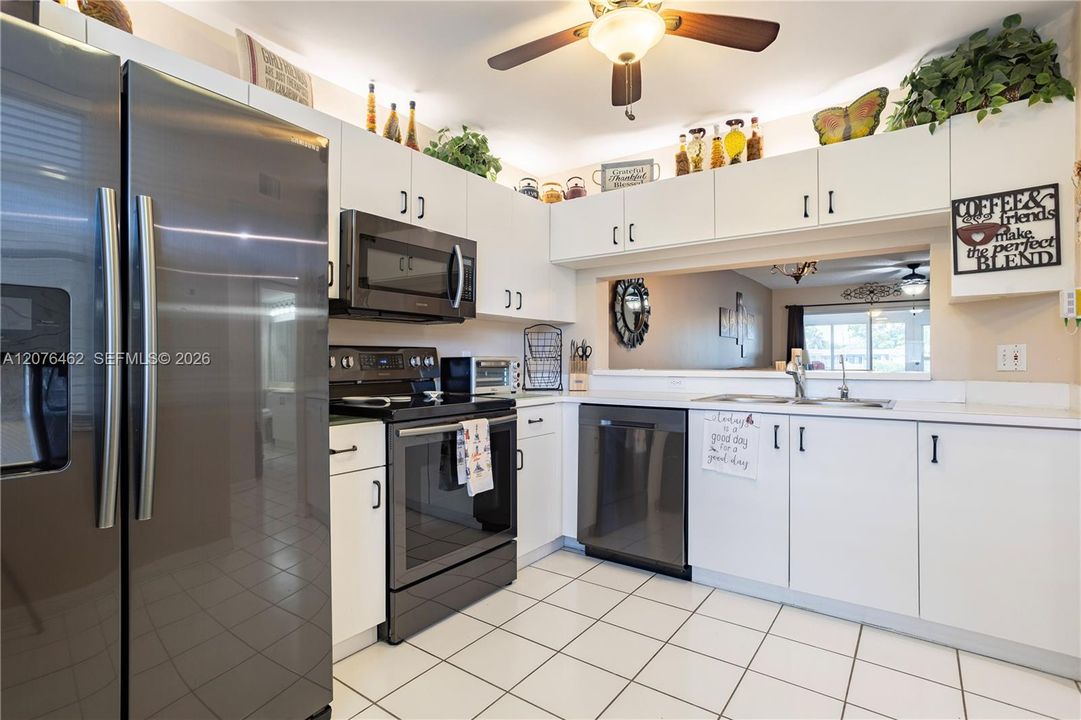 En Venta: $165,000 (2 camas, 2 baños, 1050 Pies cuadrados)