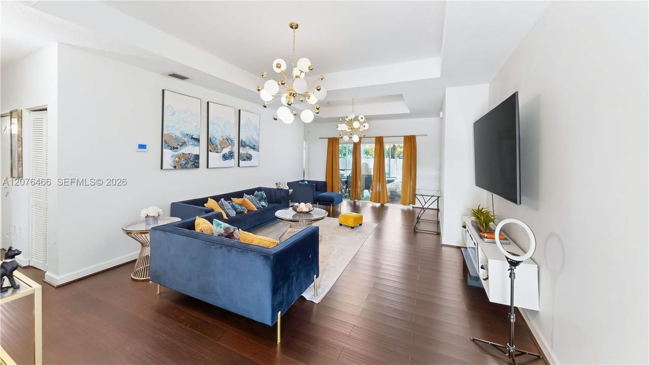 En Venta: $475,000 (3 camas, 2 baños, 1443 Pies cuadrados)