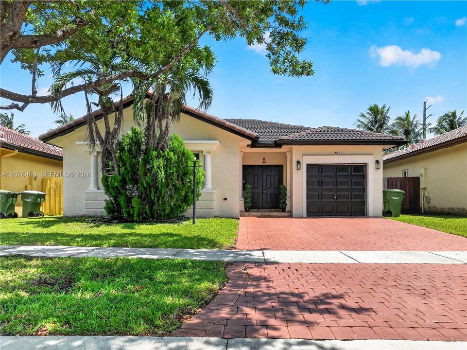 En Venta: $475,000 (3 camas, 2 baños, 1443 Pies cuadrados)