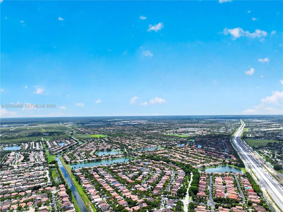 En Venta: $475,000 (3 camas, 2 baños, 1443 Pies cuadrados)
