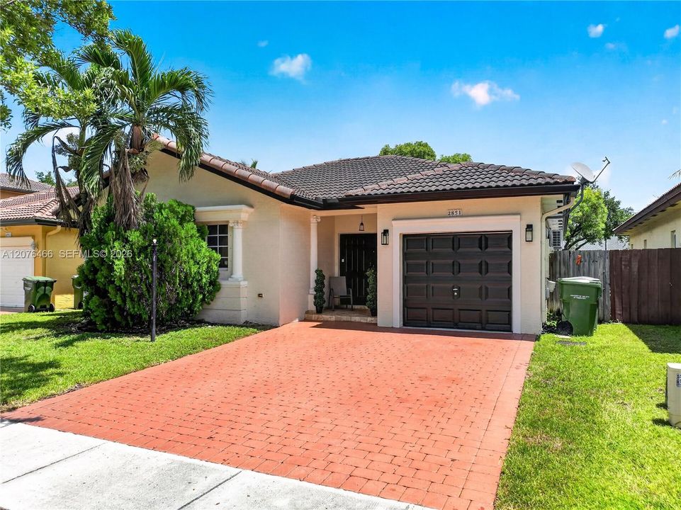 En Venta: $475,000 (3 camas, 2 baños, 1443 Pies cuadrados)