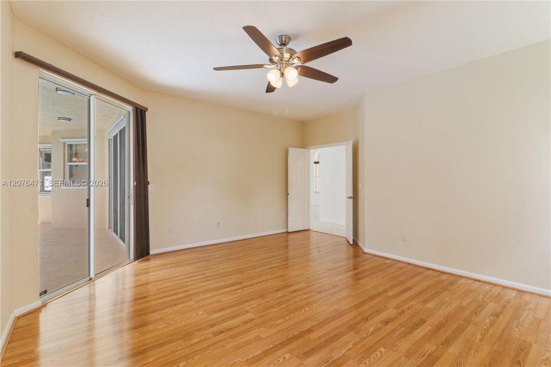 For Sale: $735,000 (4 beds, 2 baths, 2216 Square Feet)