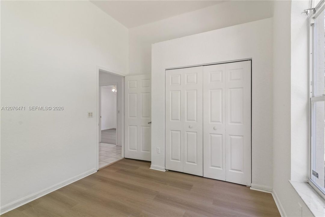 For Sale: $735,000 (4 beds, 2 baths, 2216 Square Feet)