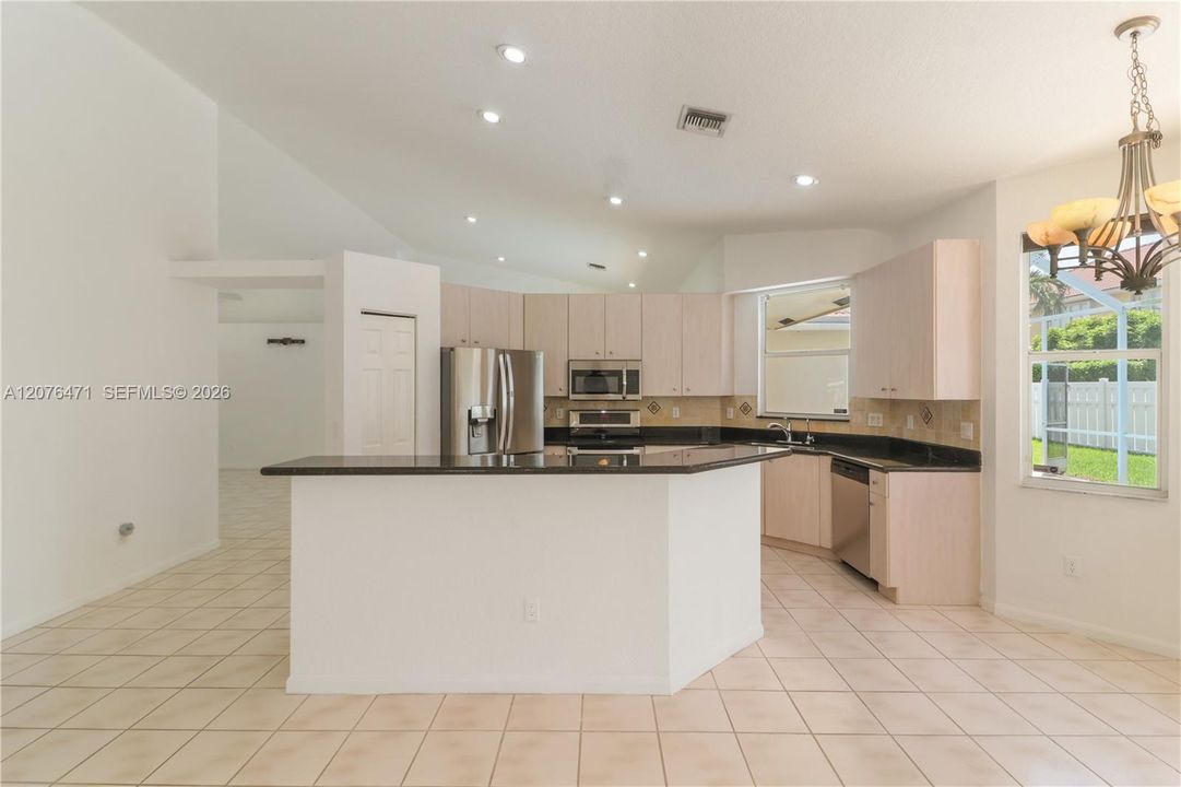 For Sale: $735,000 (4 beds, 2 baths, 2216 Square Feet)