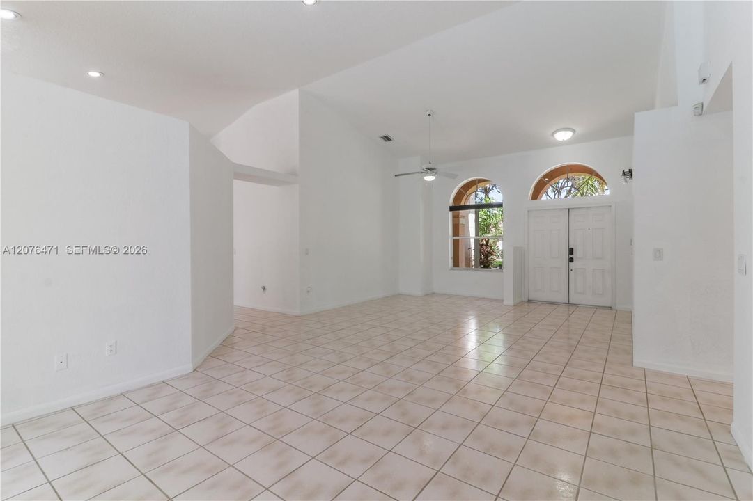 For Sale: $735,000 (4 beds, 2 baths, 2216 Square Feet)