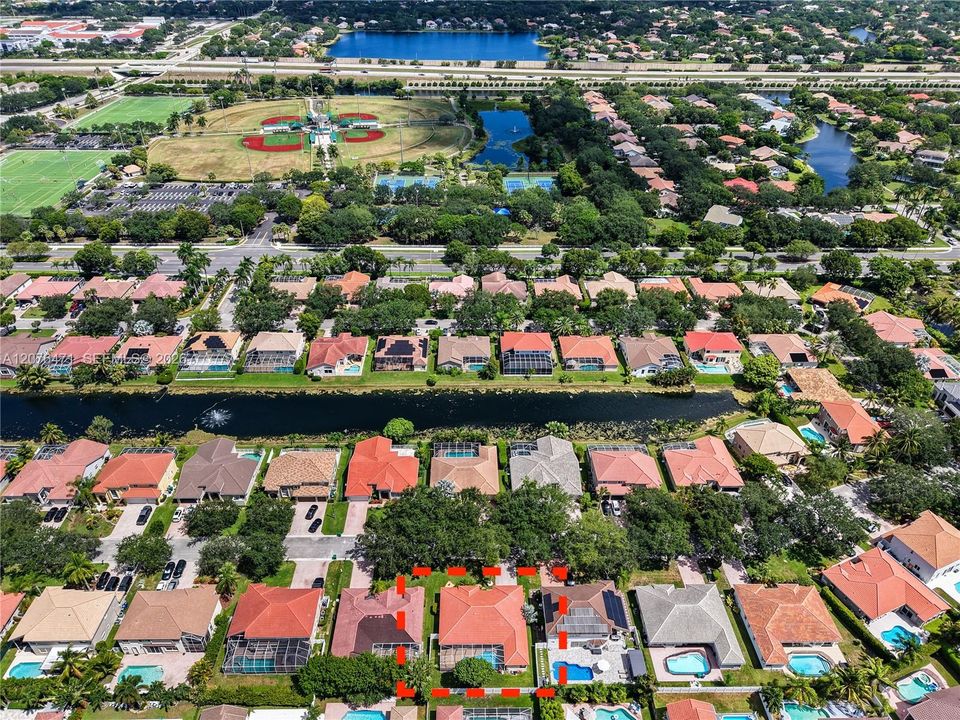 For Sale: $735,000 (4 beds, 2 baths, 2216 Square Feet)