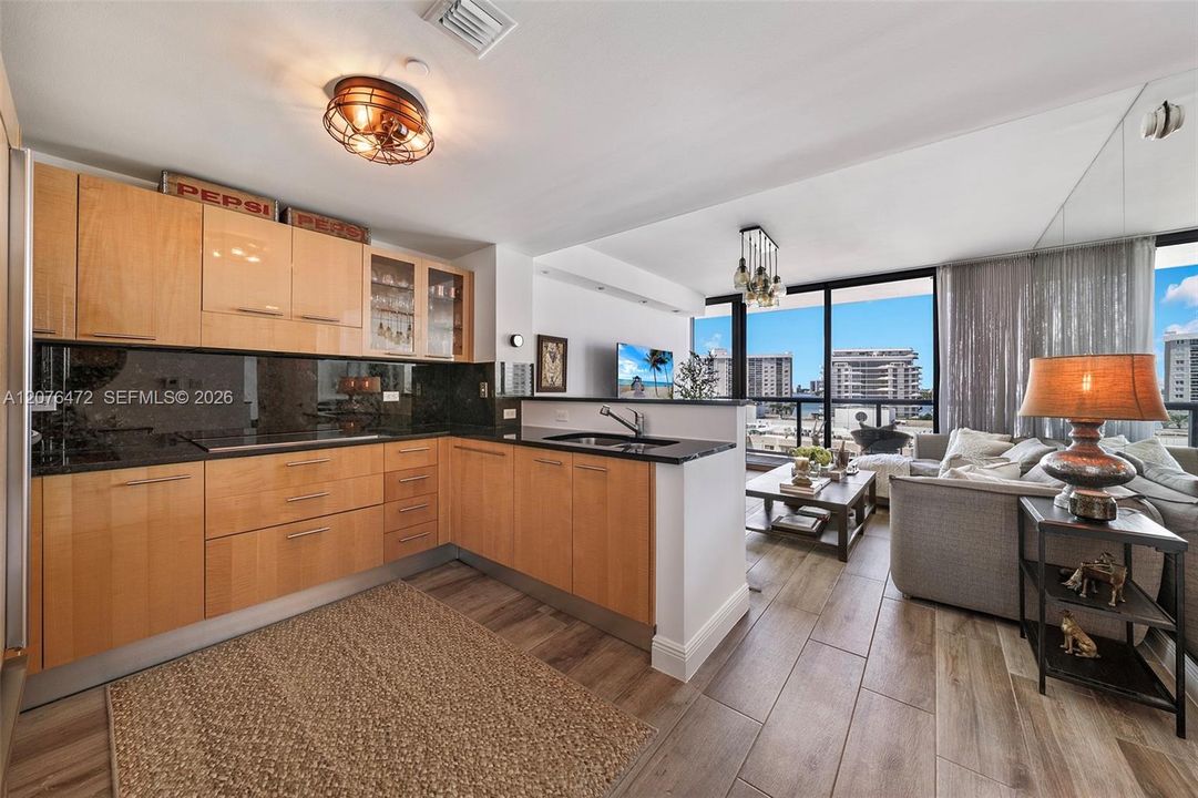 En Venta: $550,000 (1 camas, 1 baños, 757 Pies cuadrados)