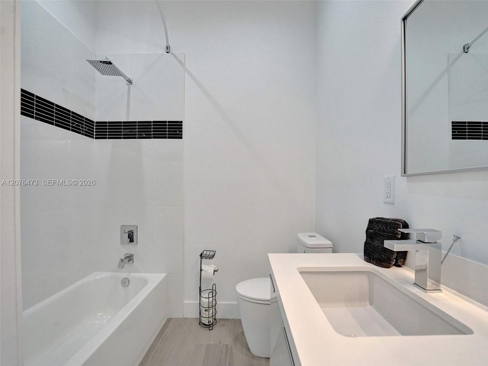 В аренду: $7,150 (4 спален, 4 ванн, 2405 Квадратных фут)