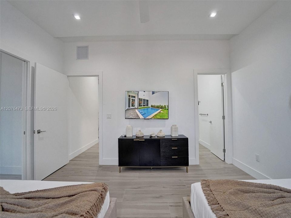 В аренду: $7,150 (4 спален, 4 ванн, 2405 Квадратных фут)
