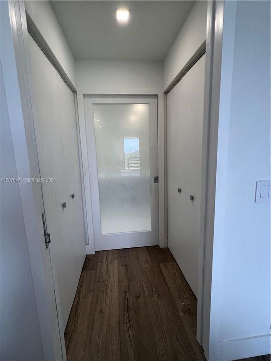 For Rent: $3,000 (2 beds, 2 baths, 1065 Square Feet)