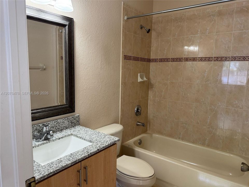 For Rent: $2,900 (3 beds, 2 baths, 1252 Square Feet)