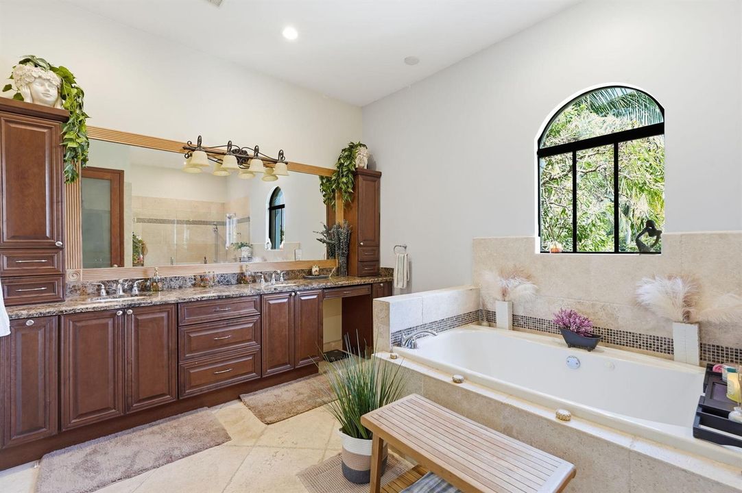 12-web-or-mls-1500_SW_15th_St_012