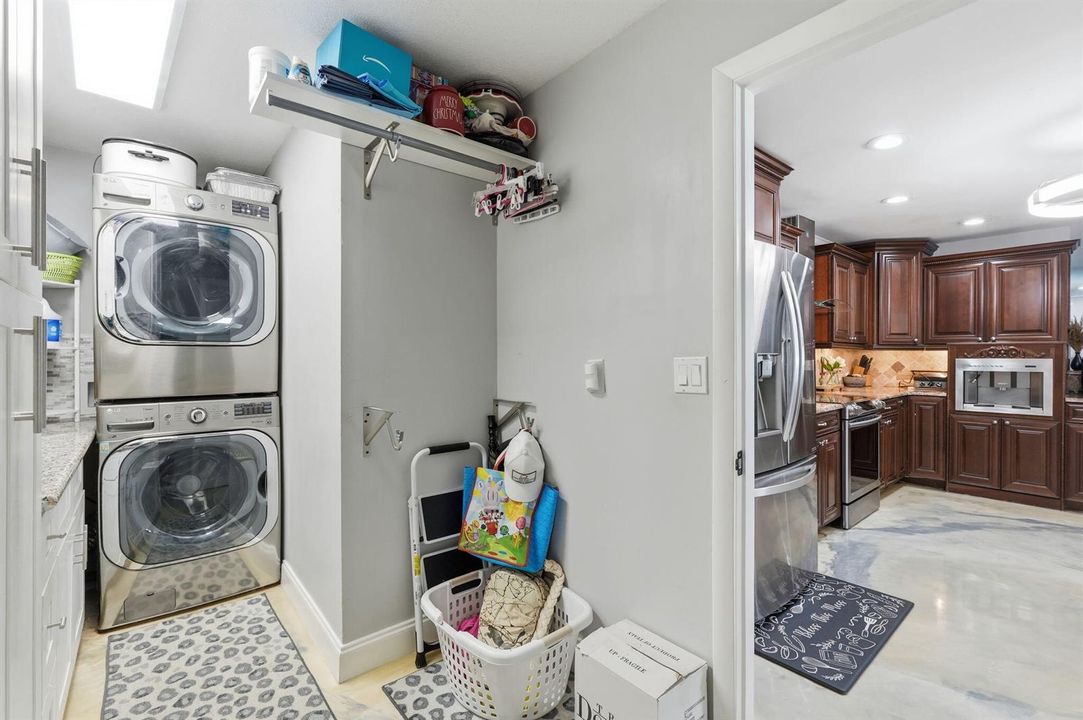 31-web-or-mls-1500_SW_15th_St_032