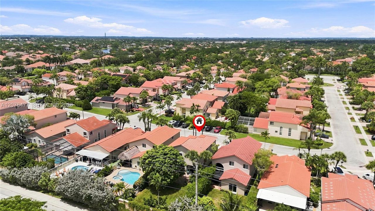 На продажу: $595,000 (3 спален, 2 ванн, 1714 Квадратных фут)