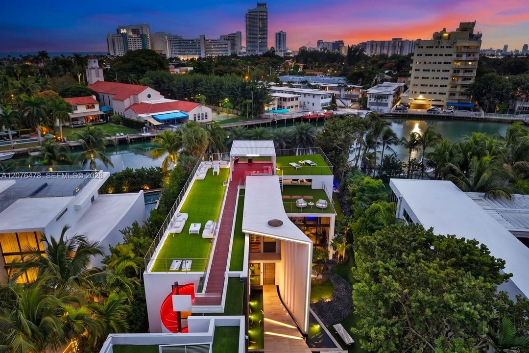 En Venta: $14,800,000 (6 camas, 6 baños, 5406 Pies cuadrados)