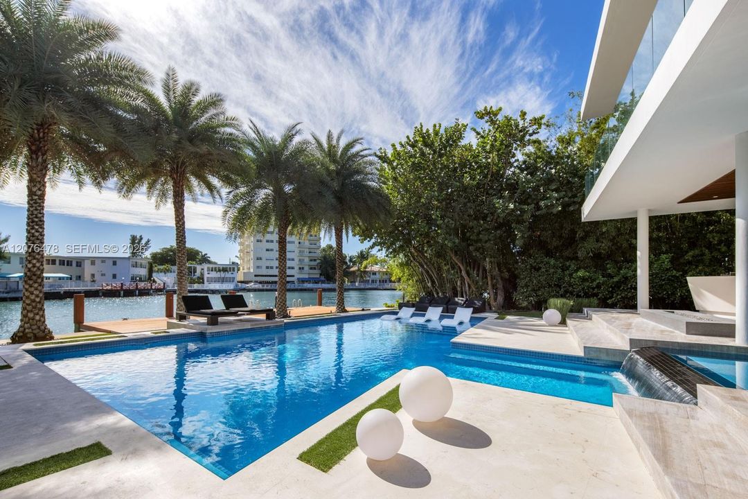 En Venta: $14,800,000 (6 camas, 6 baños, 5406 Pies cuadrados)