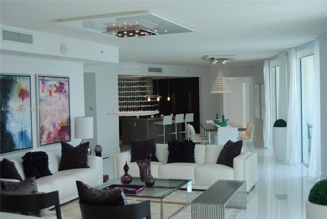 En Renta: $12,000 (4 camas, 4 baños, 2914 Pies cuadrados)