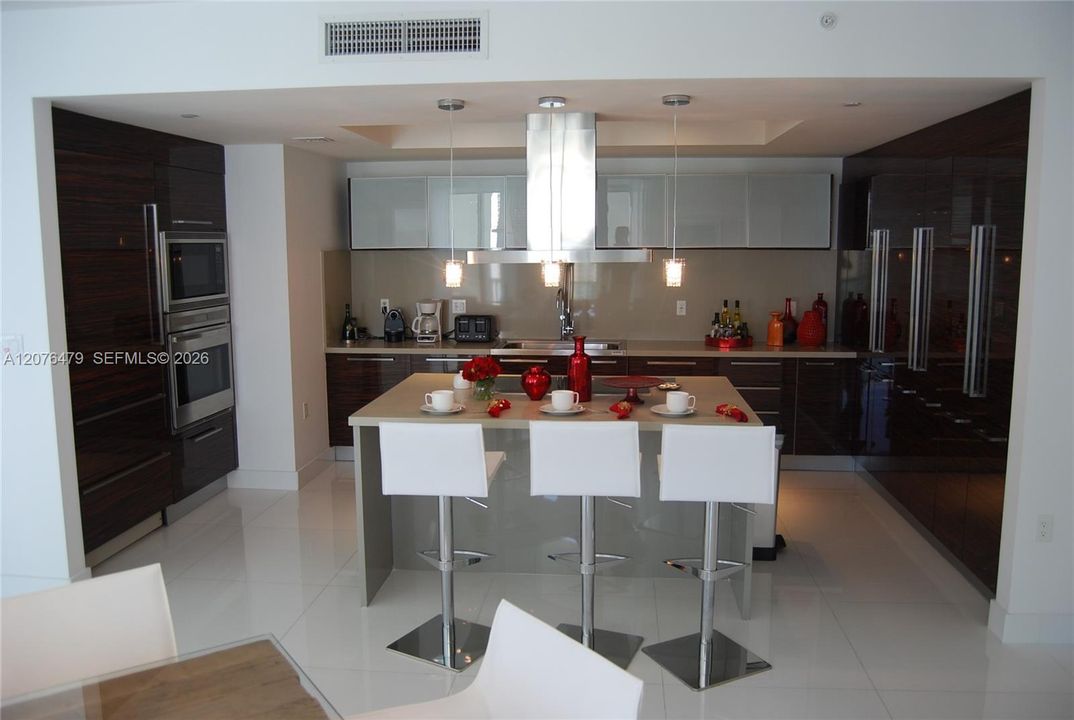 En Renta: $12,000 (4 camas, 4 baños, 2914 Pies cuadrados)