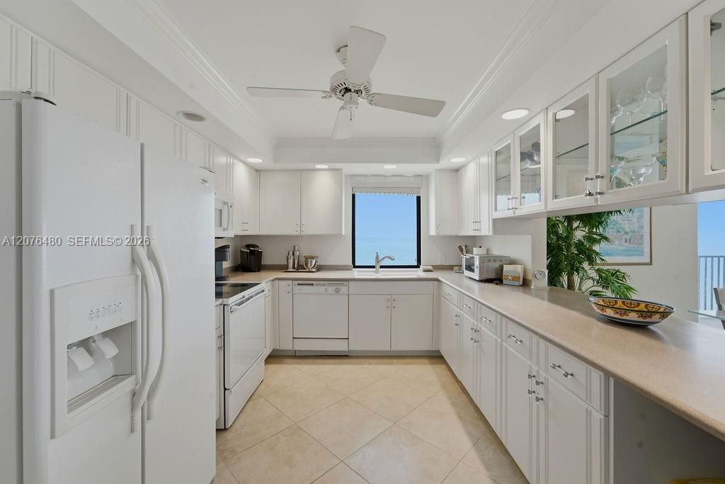 На продажу: $1,795,000 (3 спален, 3 ванн, 1800 Квадратных фут)