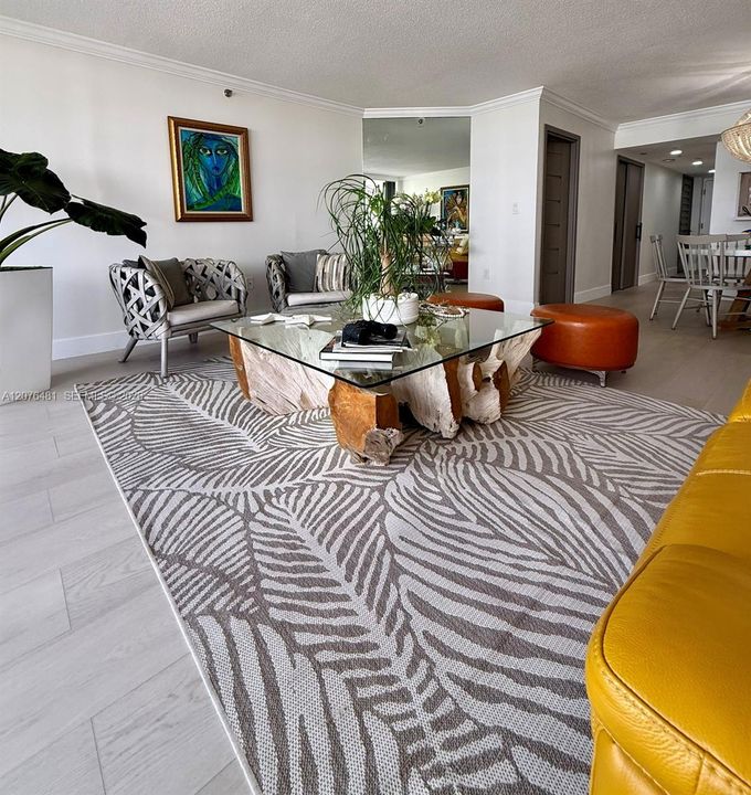 В аренду: $4,450 (2 спален, 2 ванн, 1310 Квадратных фут)