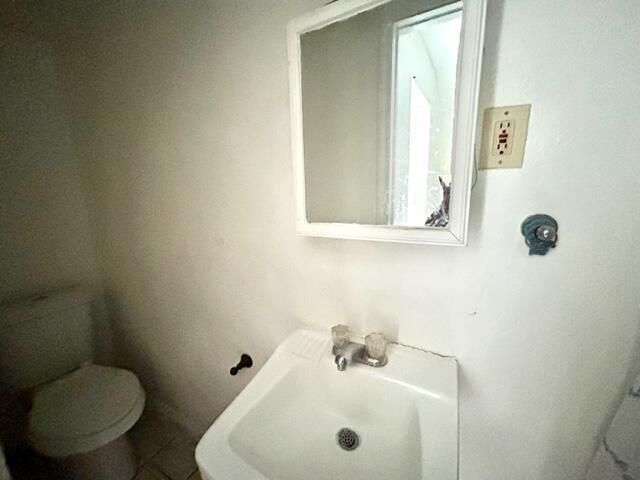 bathroom unit 3