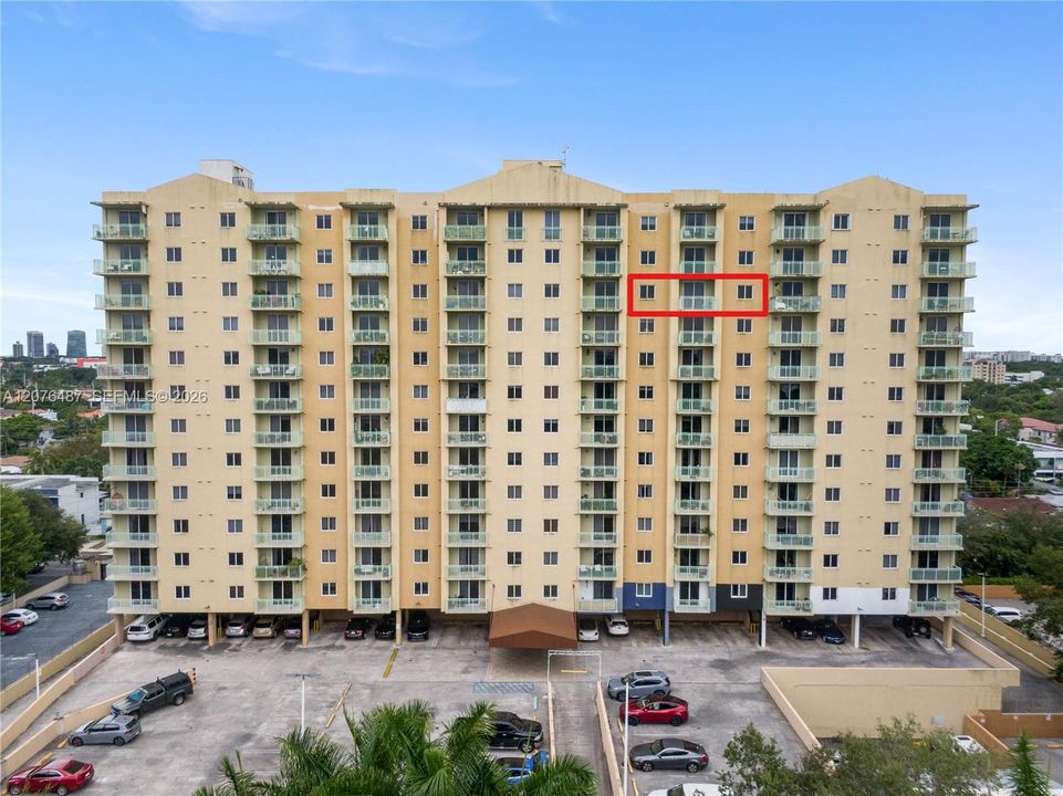 На продажу: $380,000 (2 спален, 2 ванн, 866 Квадратных фут)