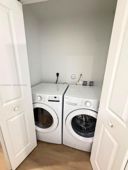 En Renta: $3,650 (5 camas, 3 baños, 1810 Pies cuadrados)
