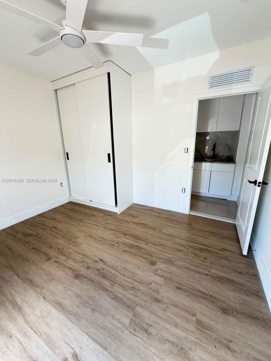En Renta: $3,650 (5 camas, 3 baños, 1810 Pies cuadrados)
